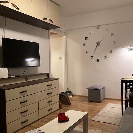 Apartman Tilia Belgrado Buitenkant foto