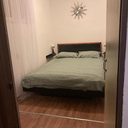 Apartman Tilia Belgrado Buitenkant foto
