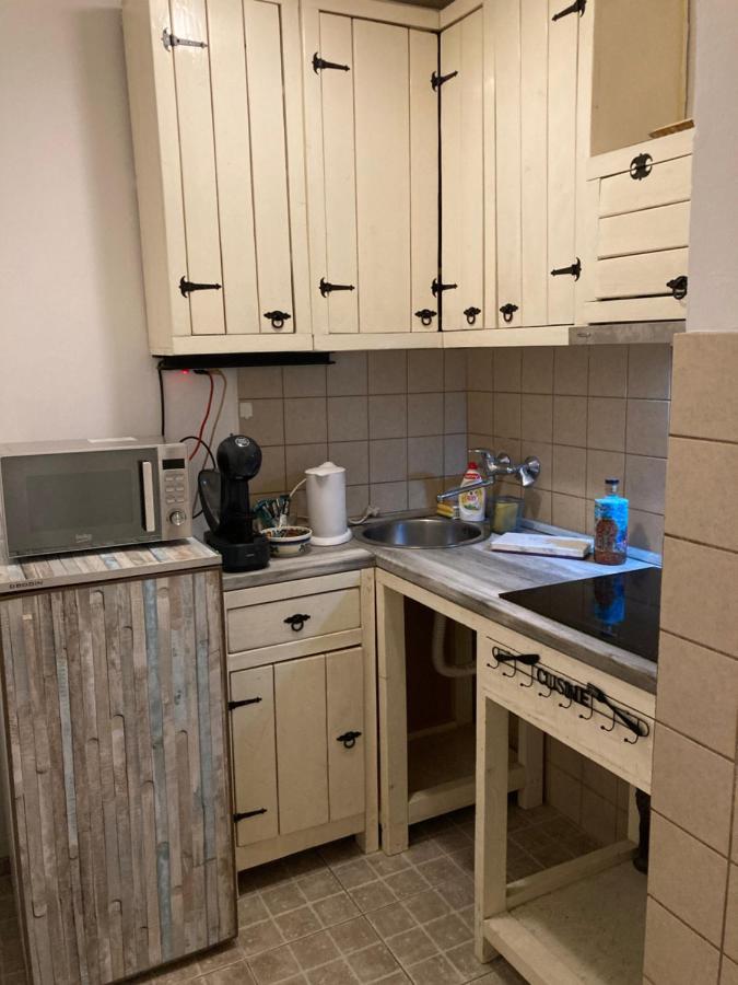 Apartman Tilia Belgrado Buitenkant foto